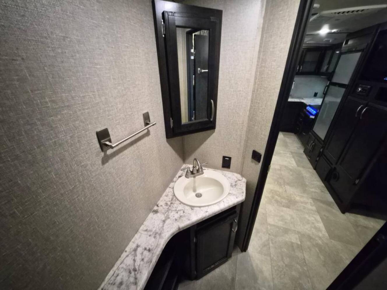 A photo of this 2019 Grand Design Imagine 2800BH
