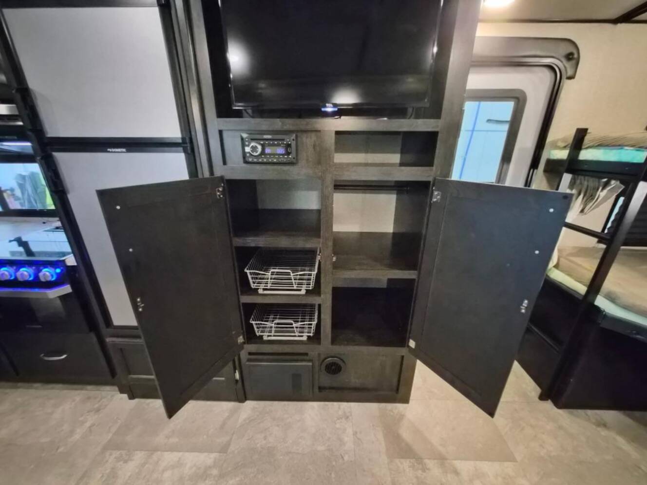 A photo of this 2019 Grand Design Imagine 2800BH
