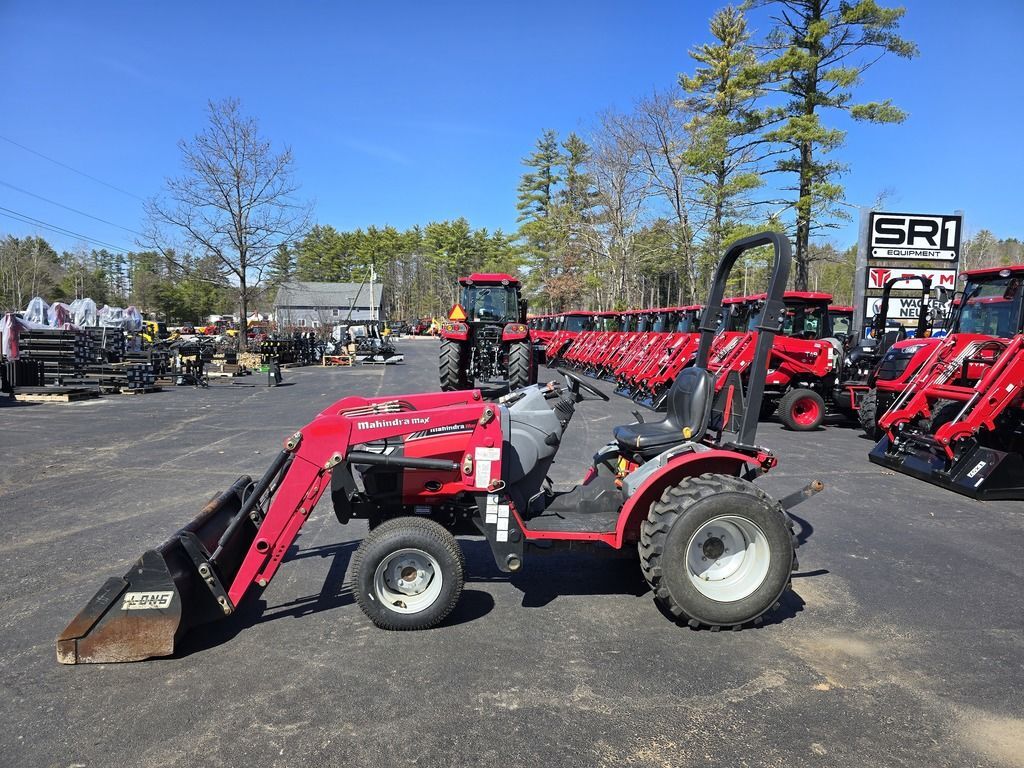 2016 Mahindra Max 28 XL 4x4 Tractor with Loader and 28 hp in Loudon, NH