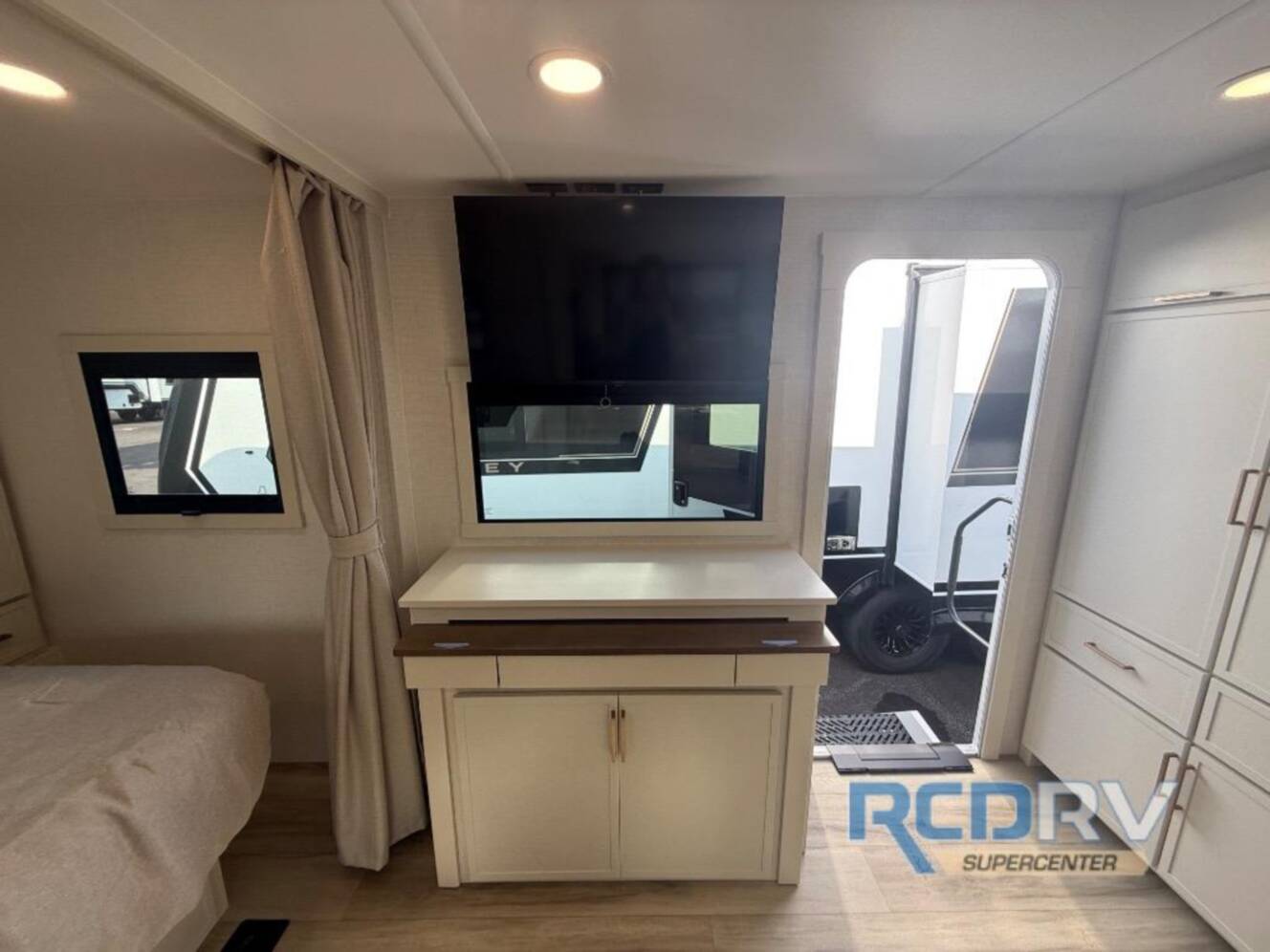A photo of this 2027 Brinkley Model Ix 23x