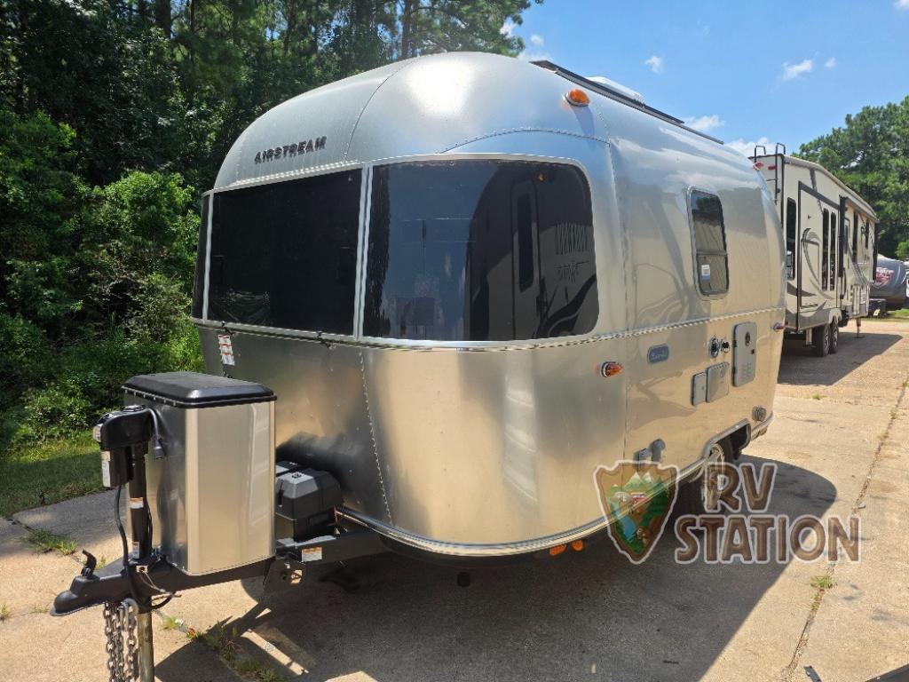 View more photos of this listing