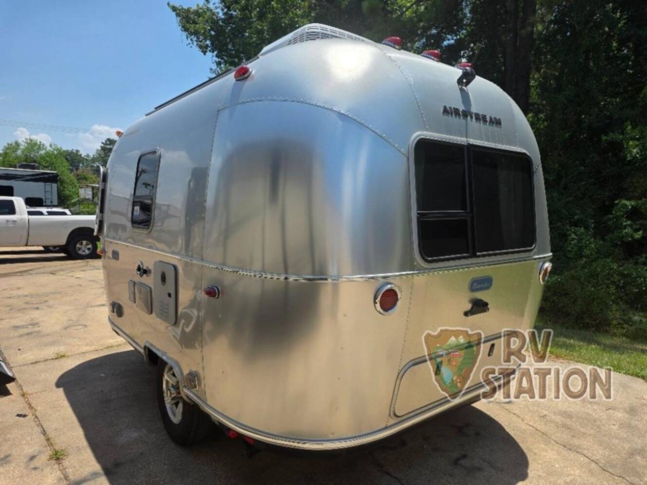 A photo of this 2025 Airstream Bambi 16RB