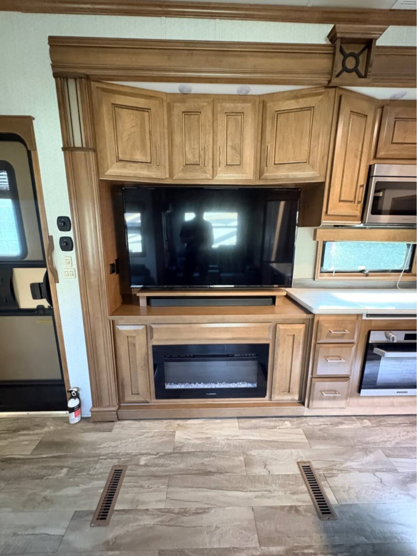 A photo of this 2022 DRV Full House MX450
