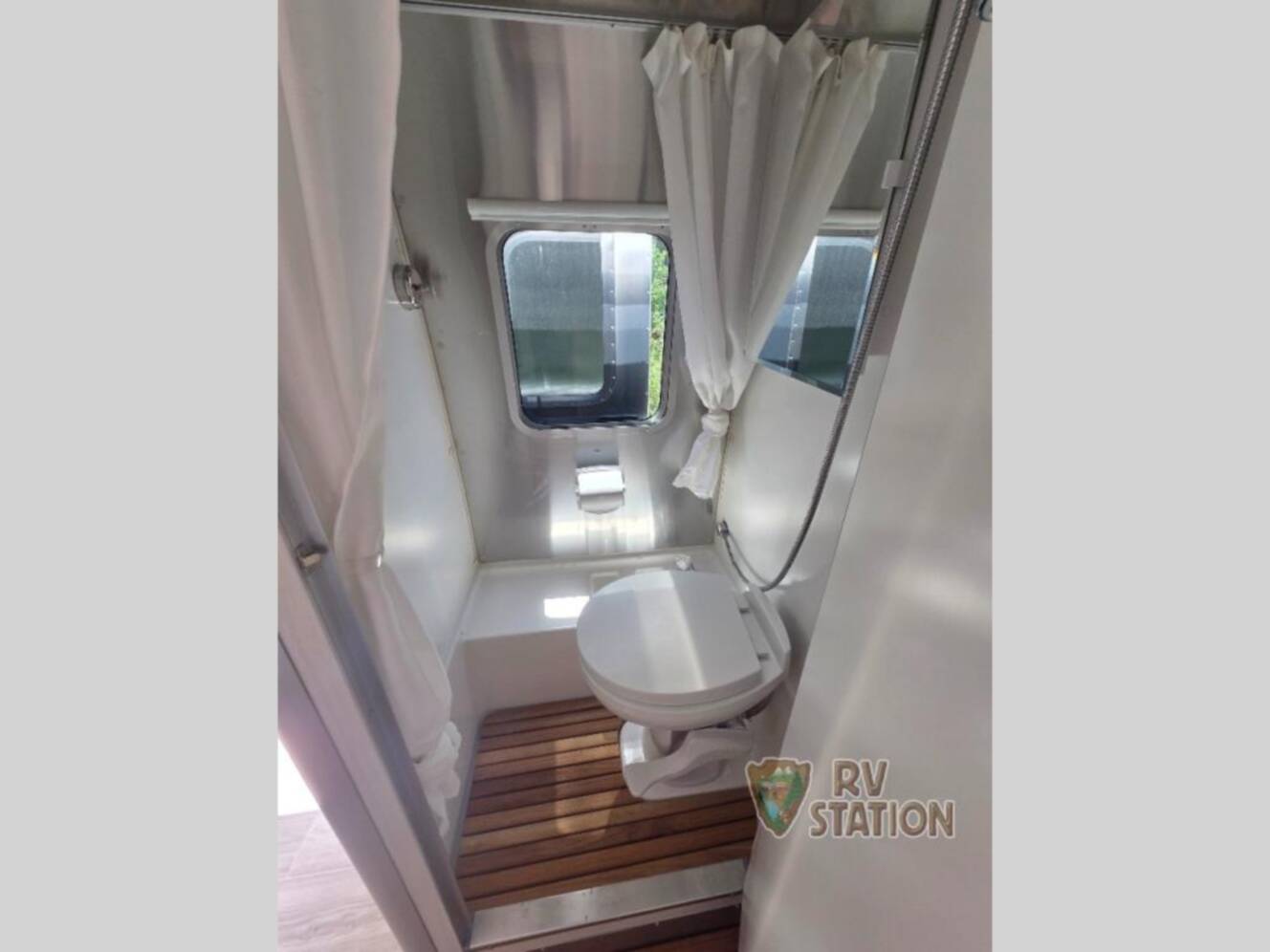 A photo of this 2025 Airstream Bambi 16RB