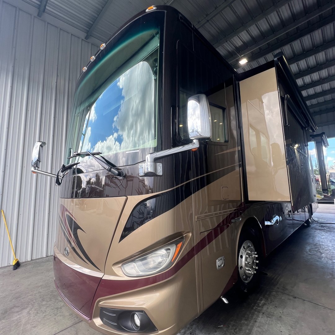 2018 Tiffin Phaeton 40 IH RV