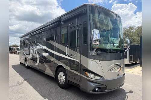 2019 Tiffin Phaeton 40 IH in seffner FL