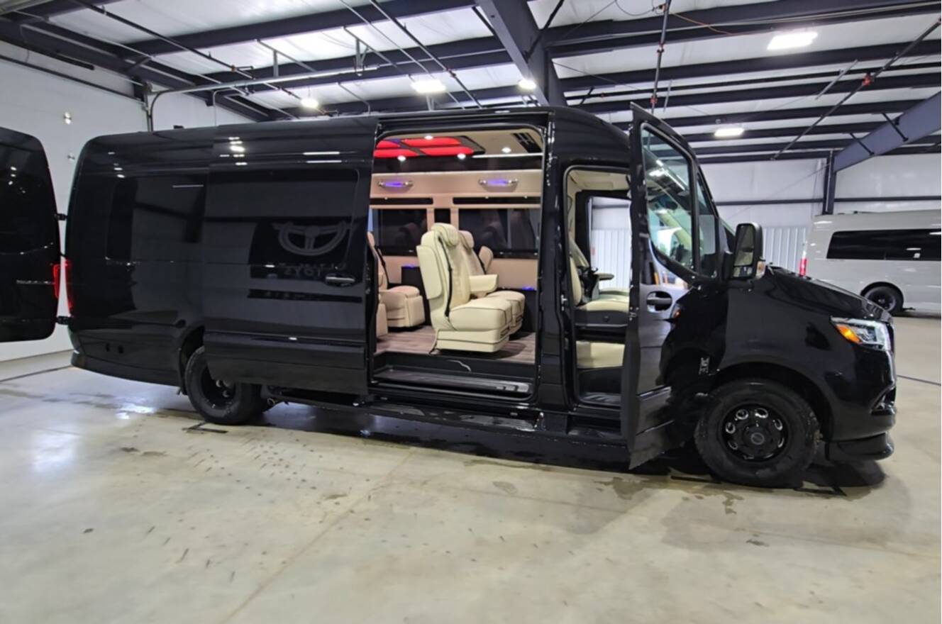 A photo of this 2027 Ultimate Toys COACH