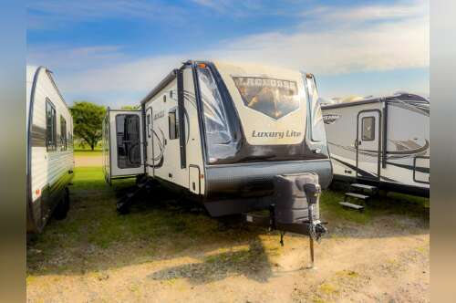2017 Prime Time Rv LaCrosse 330RST in dewitt MI