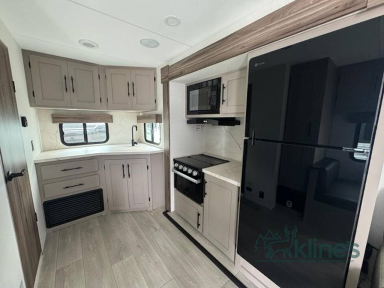 A photo of this 2027 Kz Connect SE C211MKSE