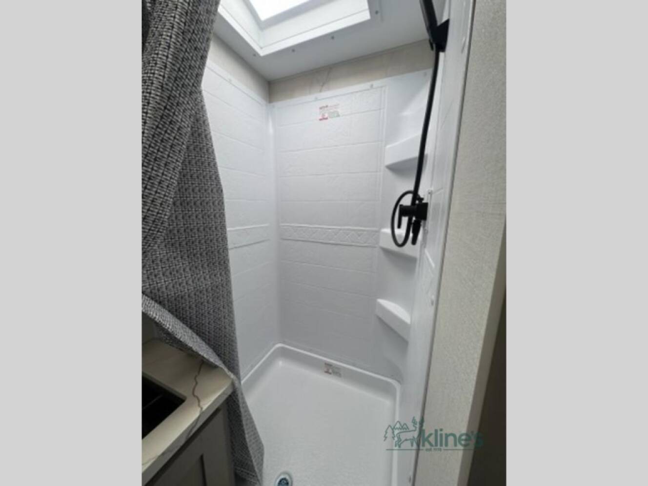 A photo of this 2027 Kz Connect SE C211MKSE