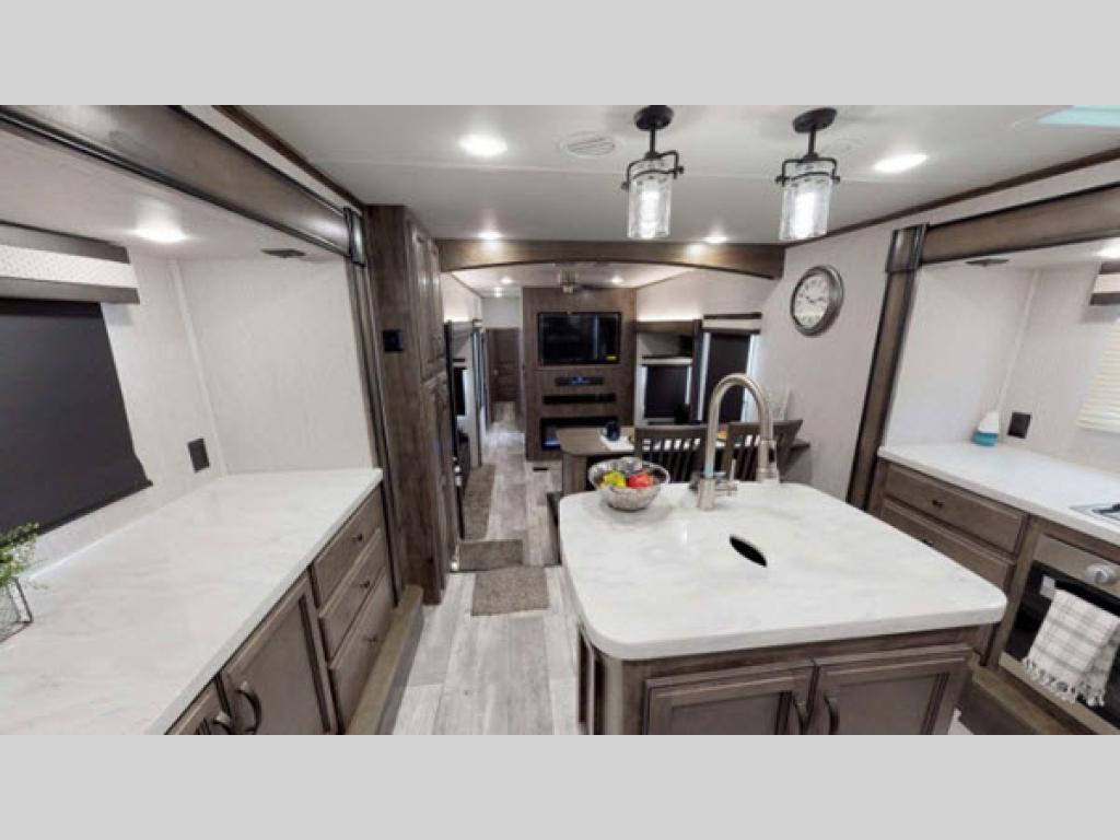 2021 Forest River Rv Sandpiper 38FKOK in hesperia CA