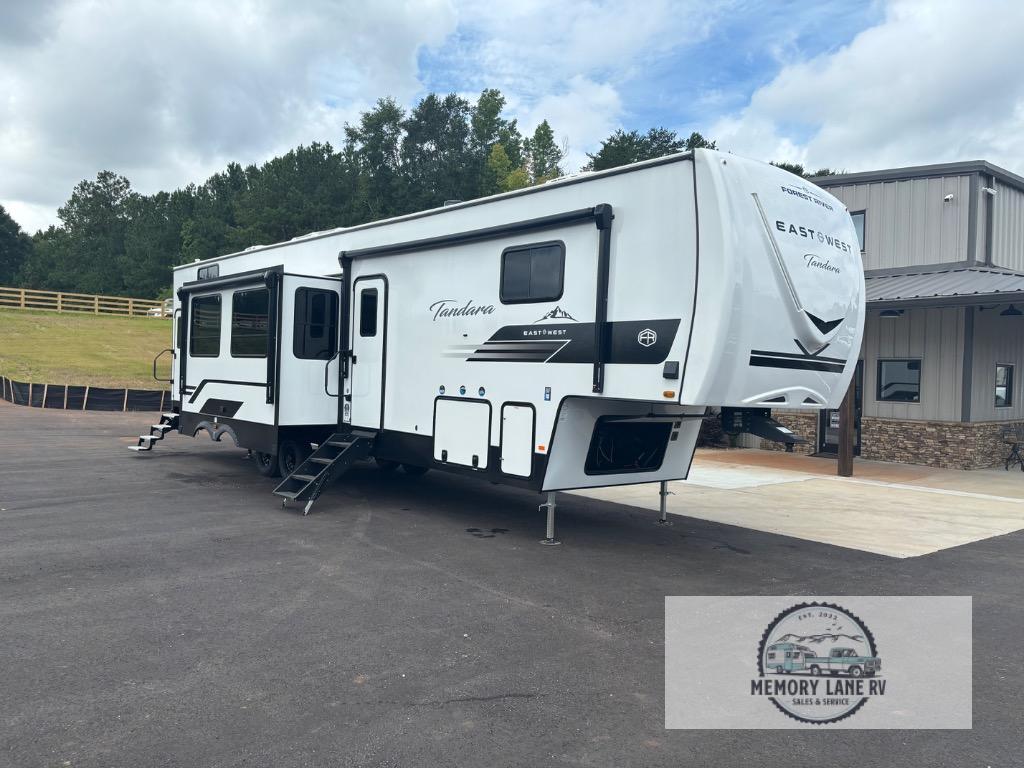 2027 East To West TANDARA 387BH in commerce GA