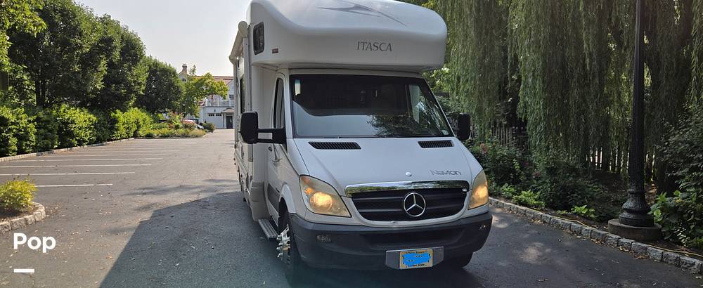 2010 Itasca Navion 24K in red bank NJ