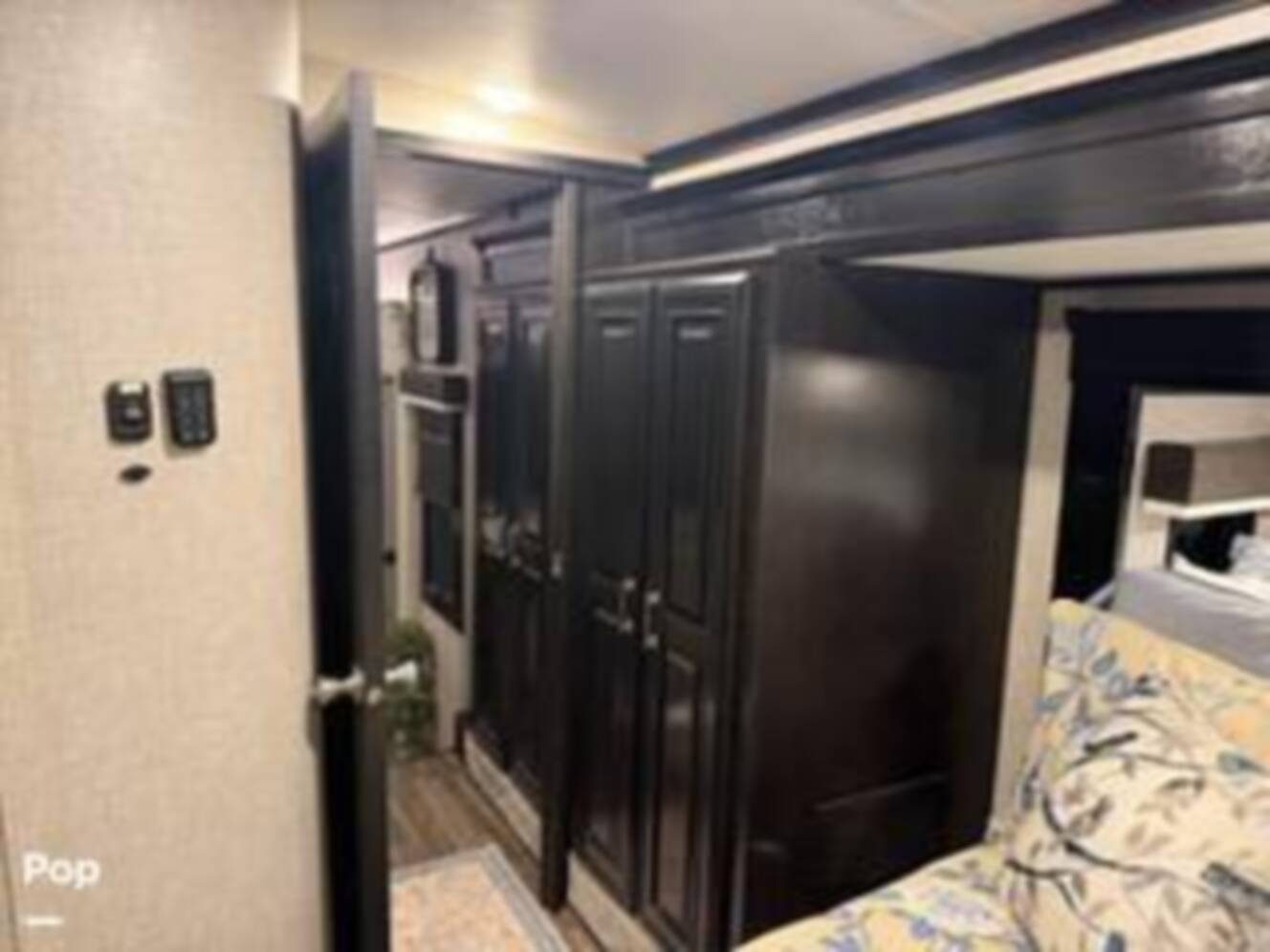 A photo of this 2023 Jayco Pinnacle 36SSWS