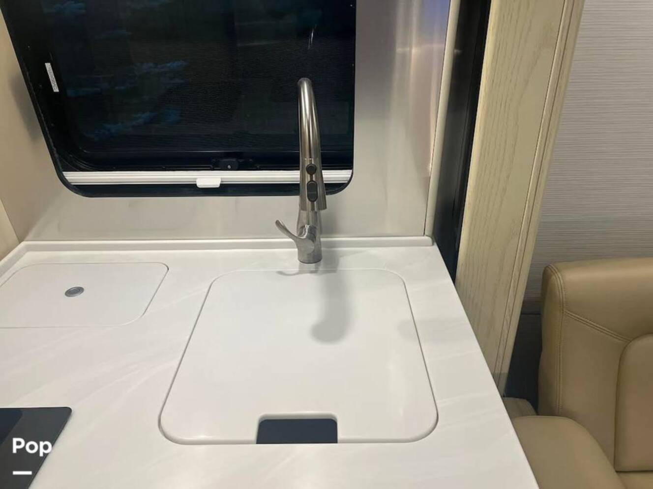 A photo of this 2025 Airstream Atlas Murphy Suite E1
