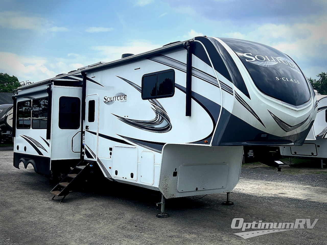 2022 Grand Design Solitude S-Class 3950BH in pottstown PA