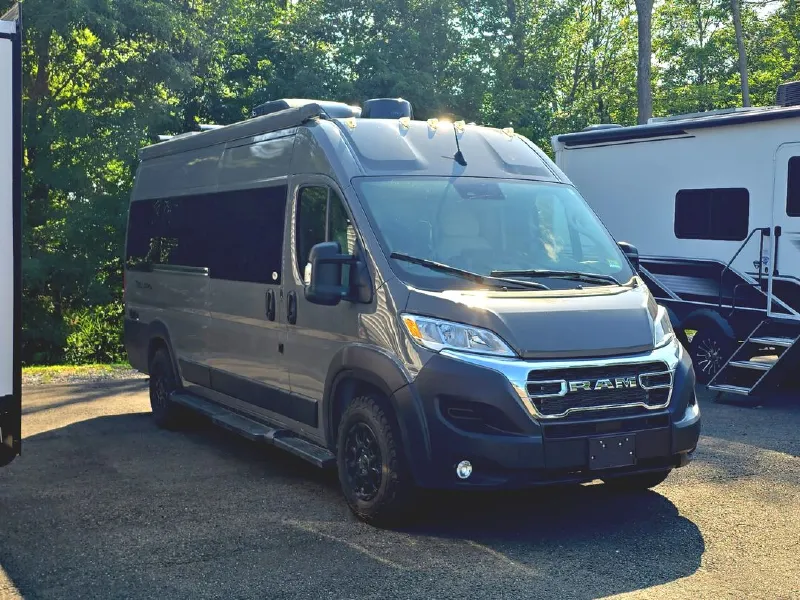 2025 Thor Motor Coach Tellaro 20L
