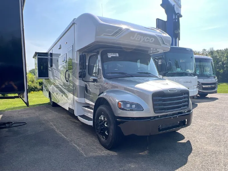 2027 Jayco Seneca Prestige 37K