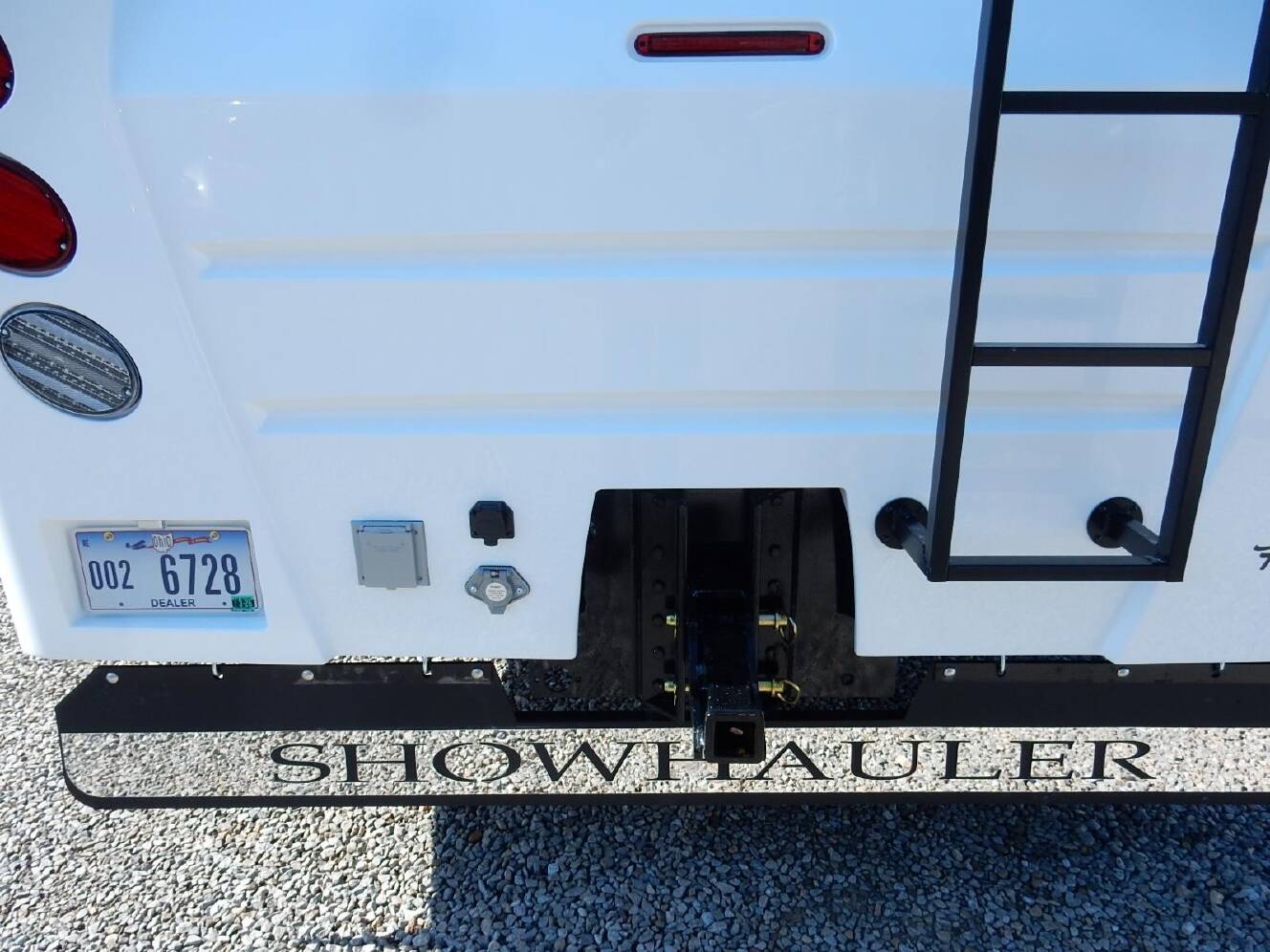A photo of this 2027 Show Hauler SH1377T1-36