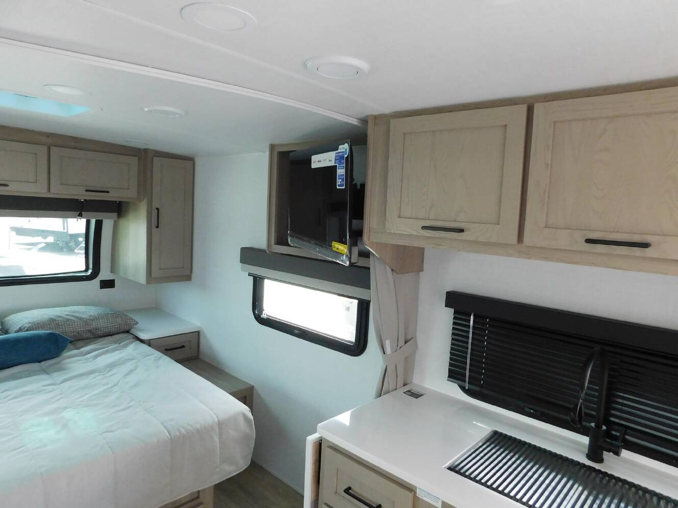 A photo of this 2026 Forest River FLAGSTAFF MICRO LITE 21FBRS