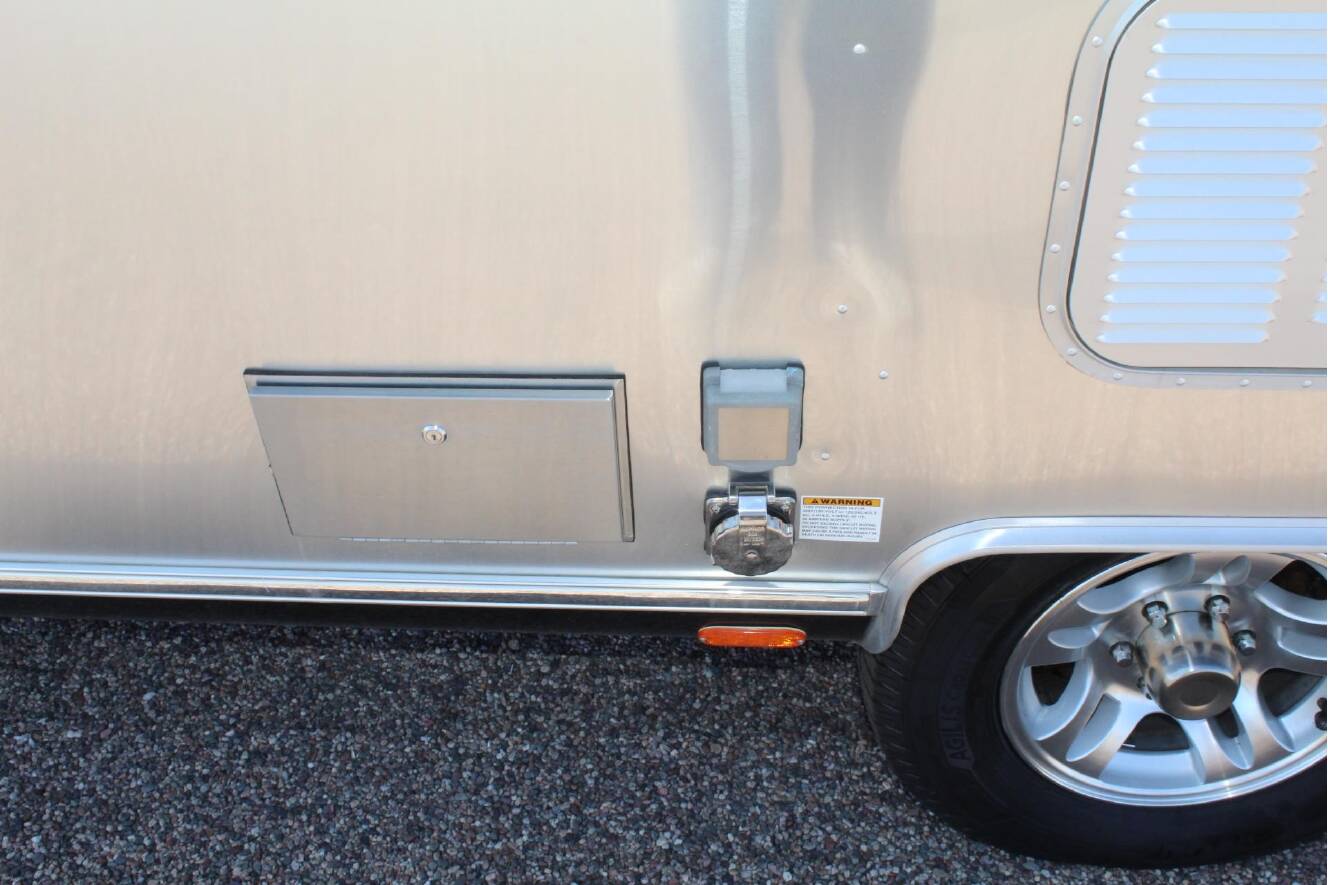 A photo of this 2017 Airstream CLASSIC 30RB