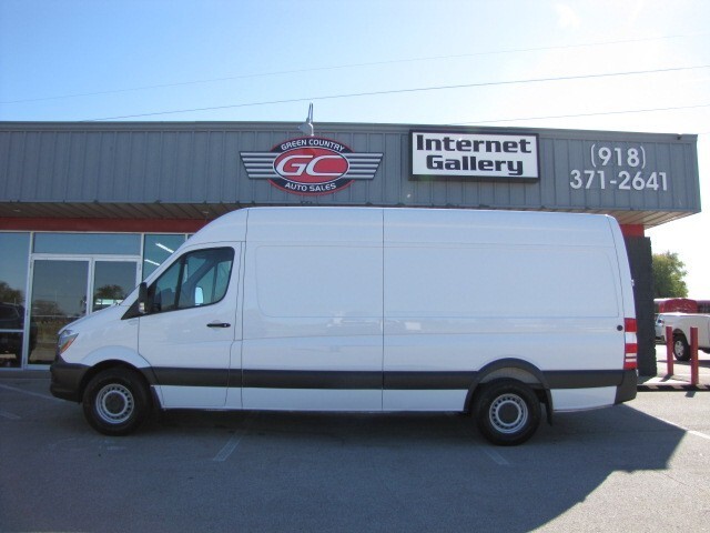 2015 FREIGHTLINER SPRINTER in Collinsville, OK