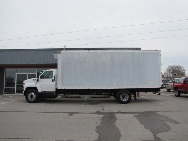 2007 GMC C6500 in Collinsville, OK