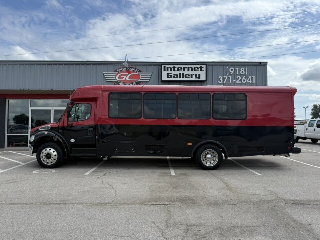 2014 FREIGHTLINER BUSINESS CLASS M2 106 in Collinsville, OK
