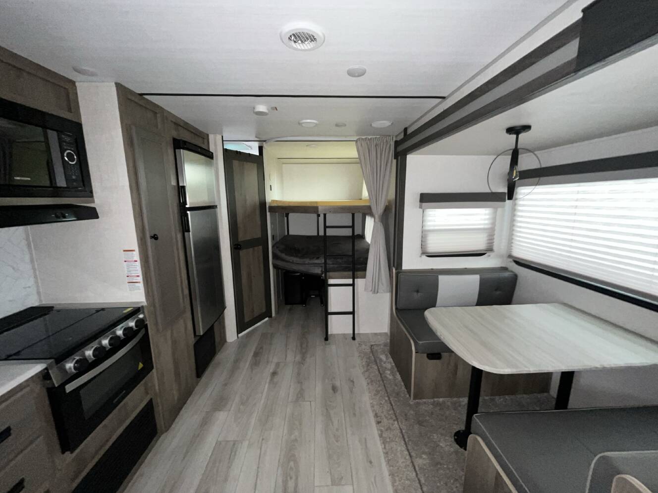 A photo of this 2022 Forest River SURVEYOR 276BHLE