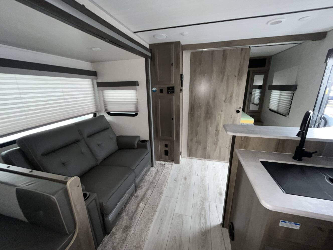 A photo of this 2022 Forest River SURVEYOR 276BHLE