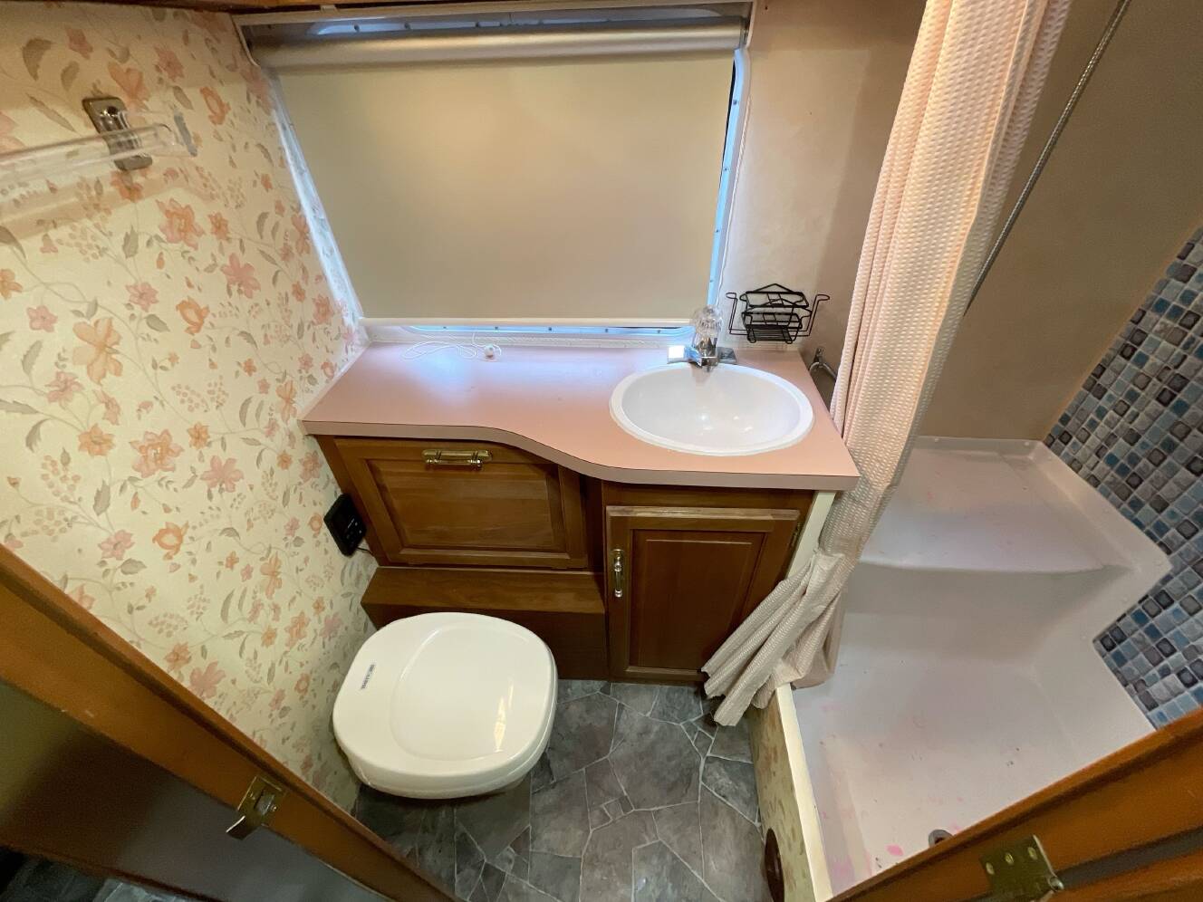 A photo of this 1986 Airstream AIRSTREAM ARGOSY
