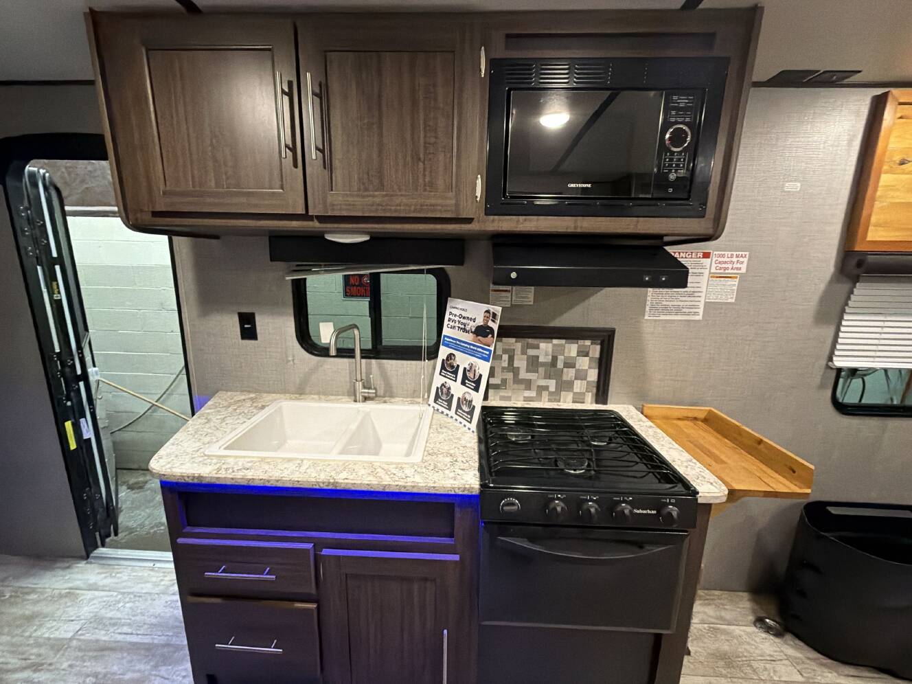 A photo of this 2019 Crossroads ZINGER 248RR