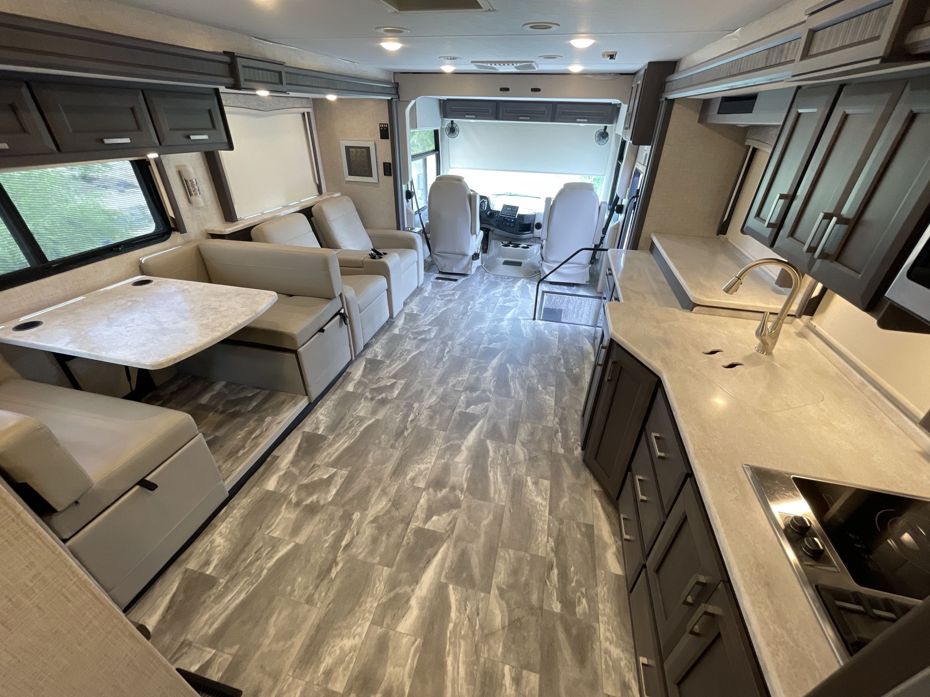 2024 Thor CHALLENGER 37FH in tucson AZ