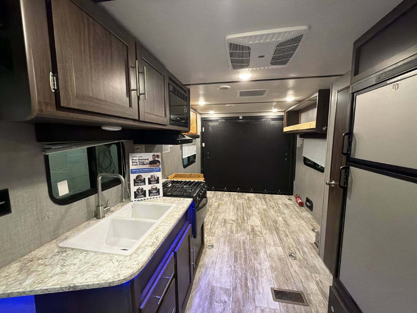 A photo of this 2019 Crossroads ZINGER 248RR