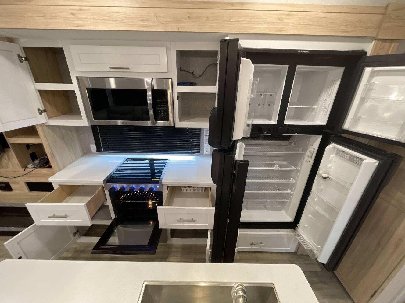 A photo of this 2022 Alliance AVENUE 32RLS