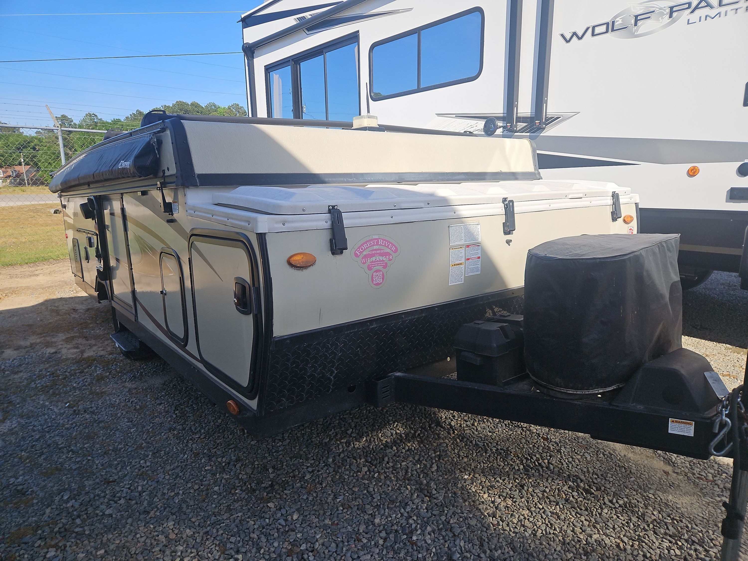 2018 Forest River ROCKWOOD PREMIER 2516G RV