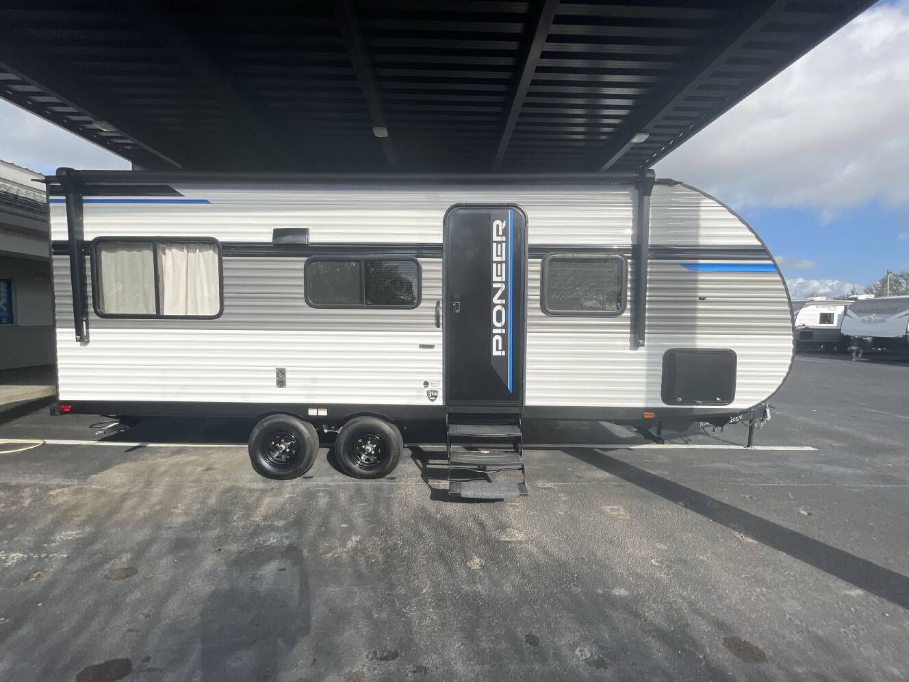 A photo of this 2024 Heartland PIONEER RD210