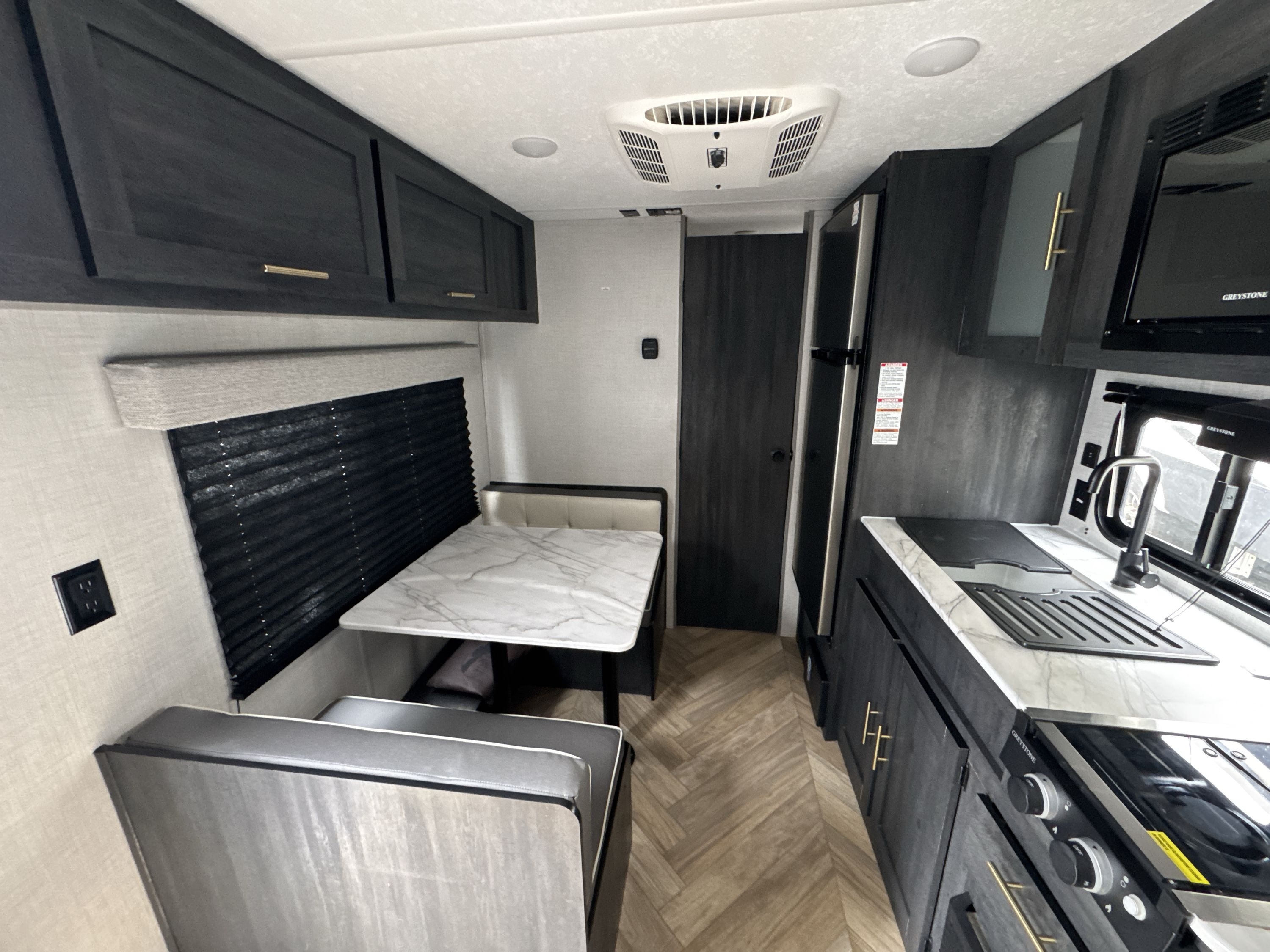 2022 Forest River OZARK 1660FQX in ashland VA