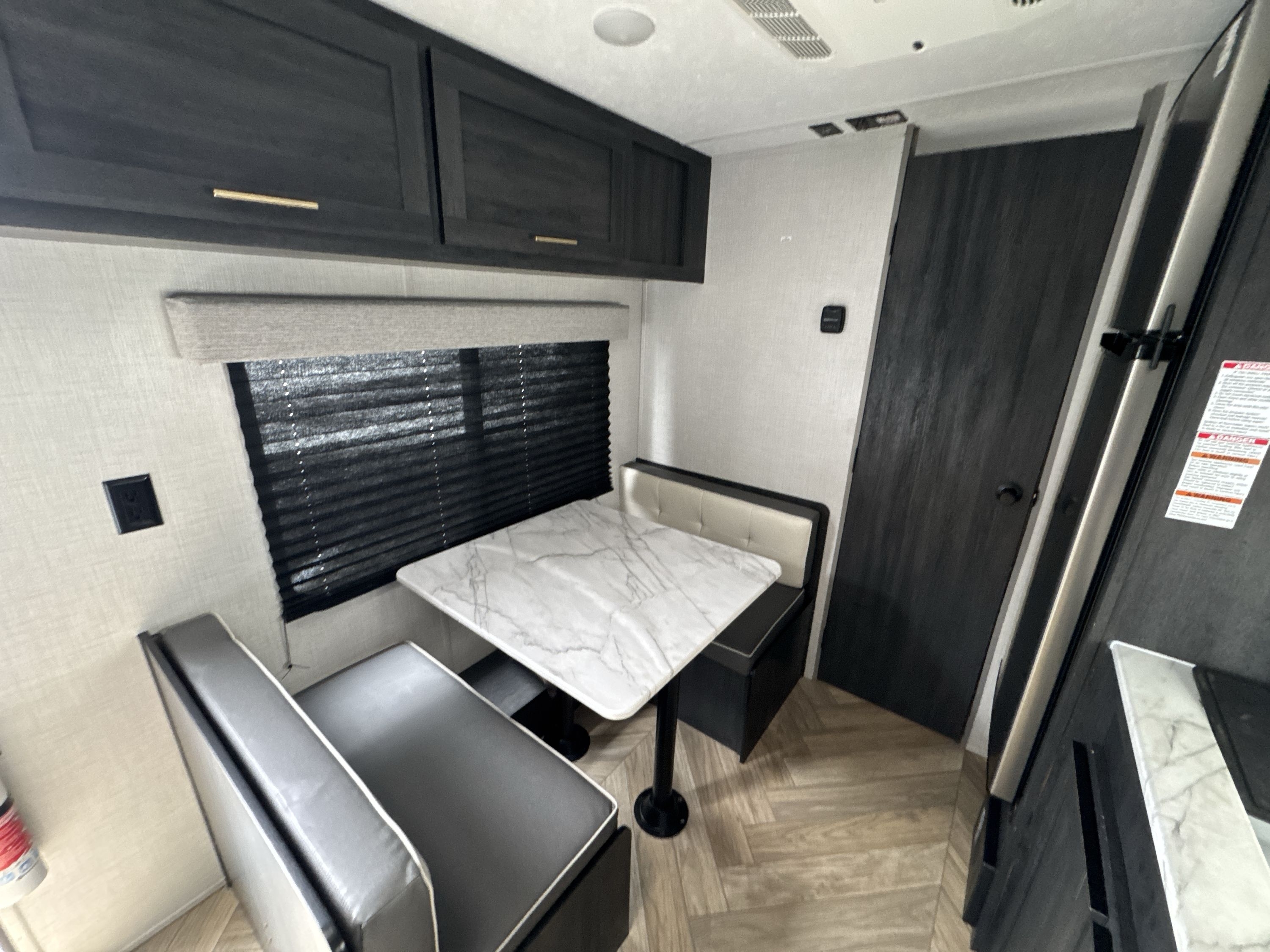 2022 Forest River OZARK 1660FQX in ashland VA