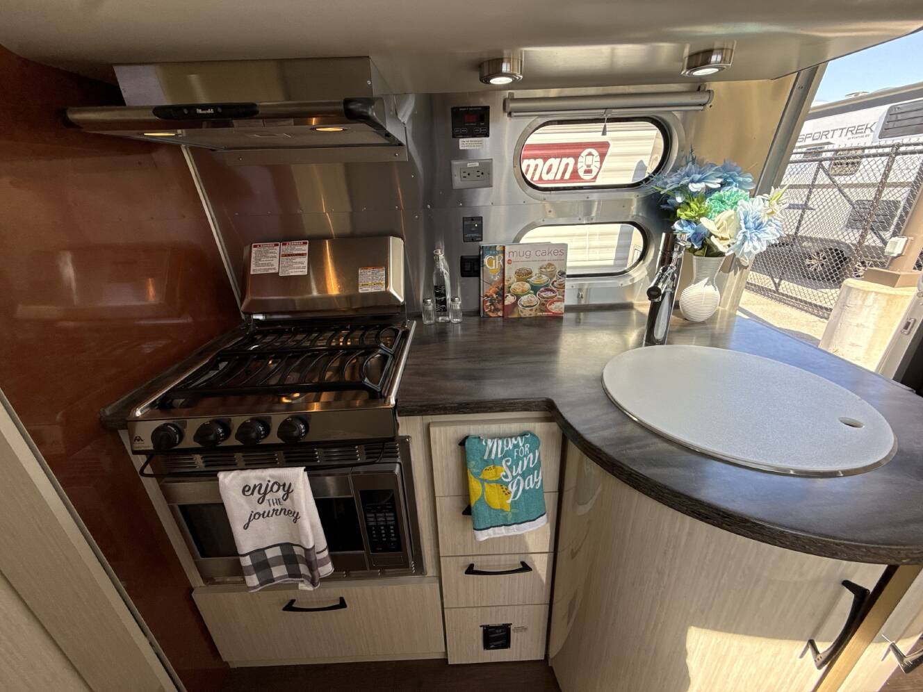 A photo of this 2016 Airstream INTERNATIONAL SERENITY 25FB