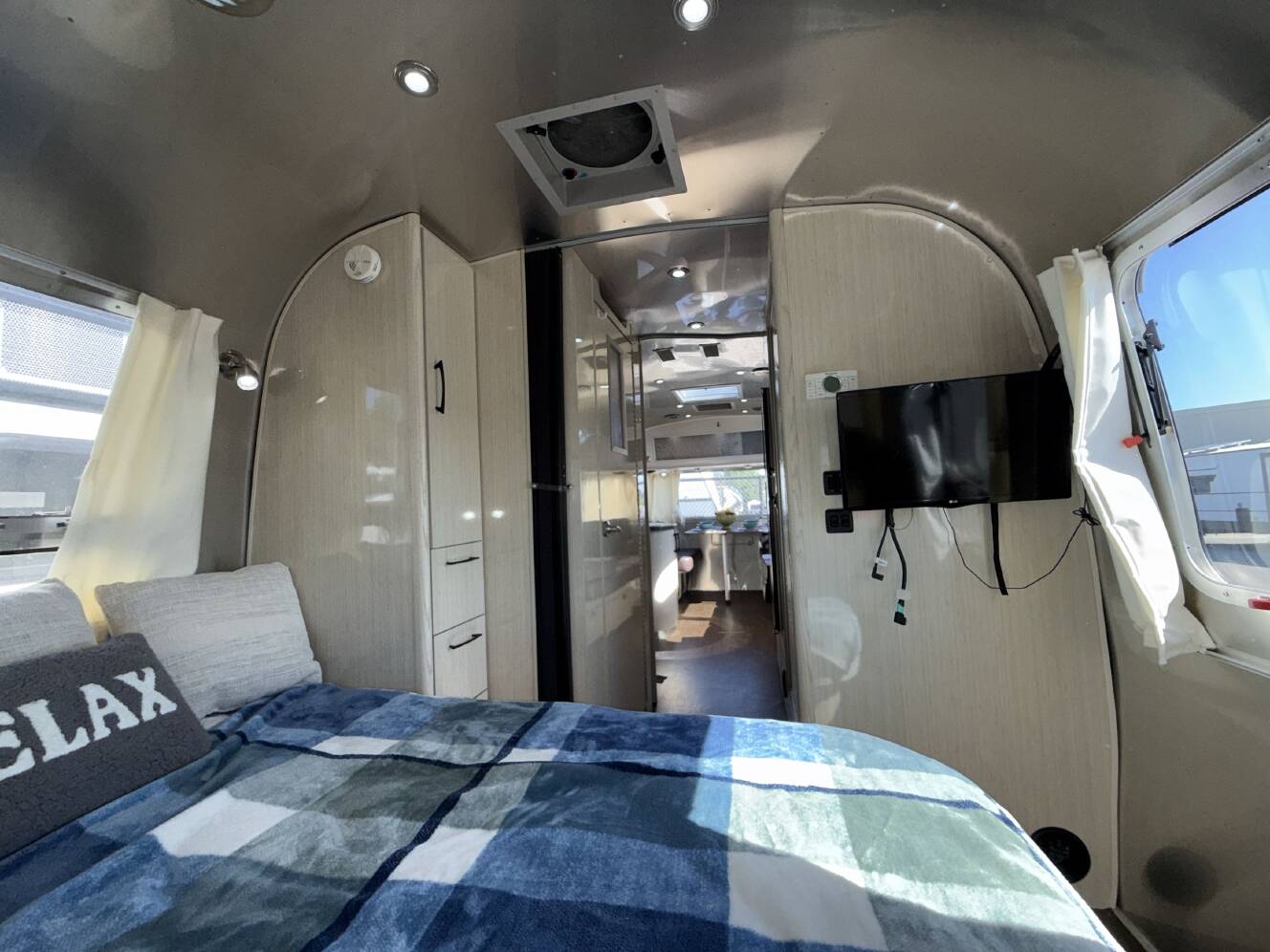 A photo of this 2016 Airstream INTERNATIONAL SERENITY 25FB
