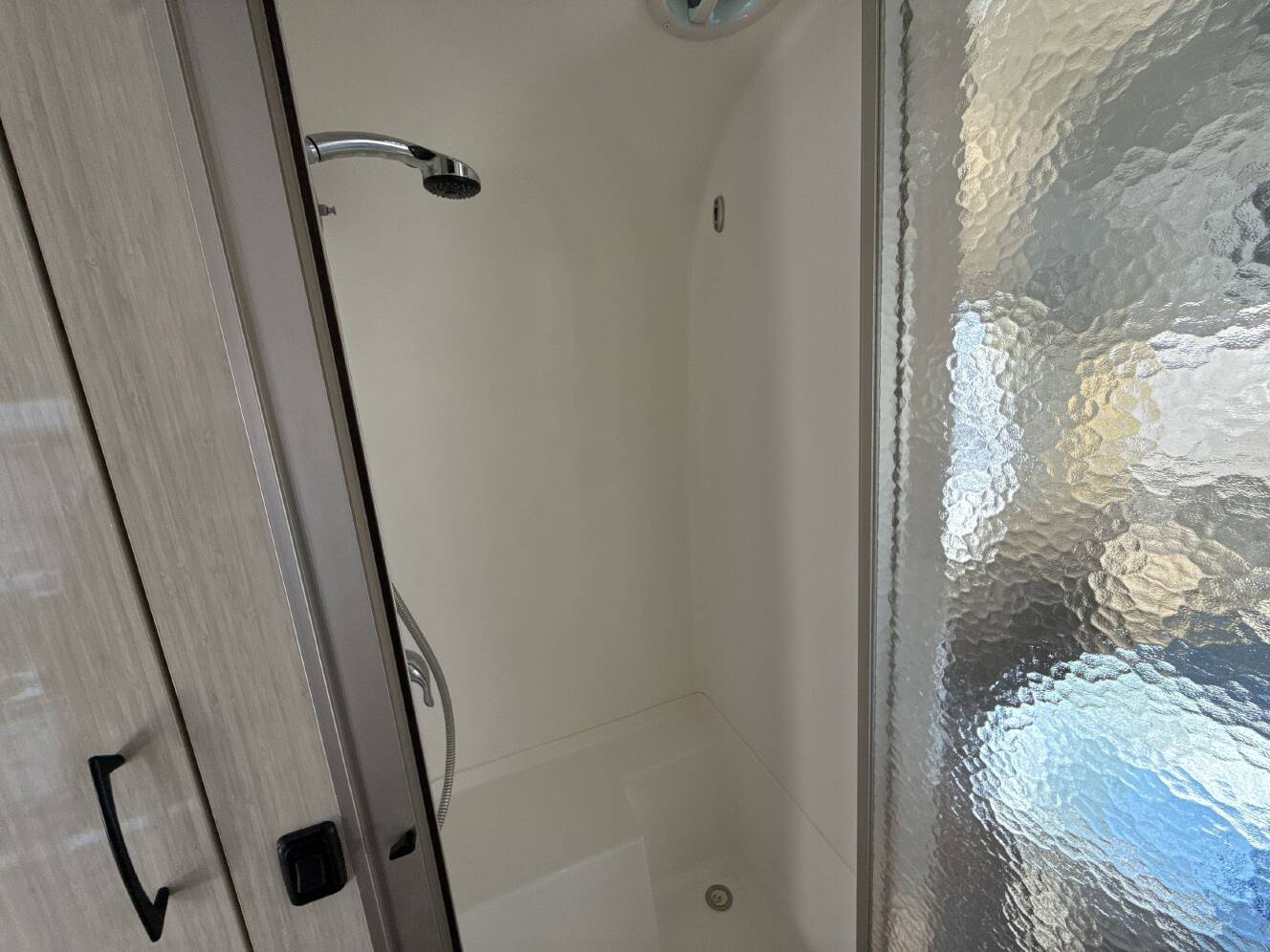 A photo of this 2016 Airstream INTERNATIONAL SERENITY 25FB