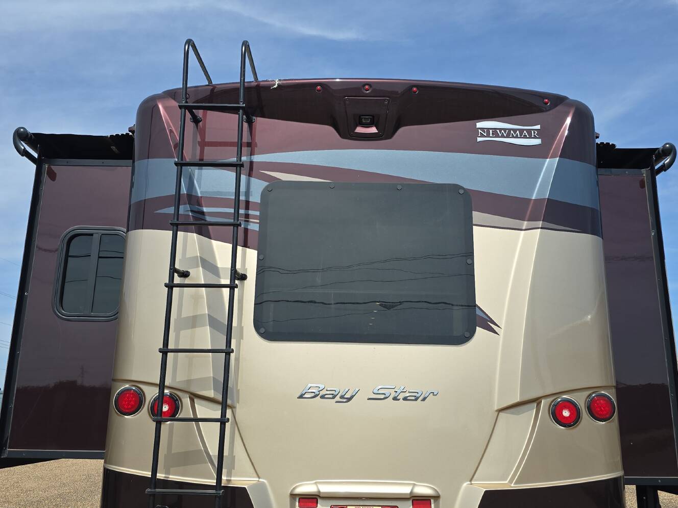 A photo of this 2020 Newmar BAY STAR 3626
