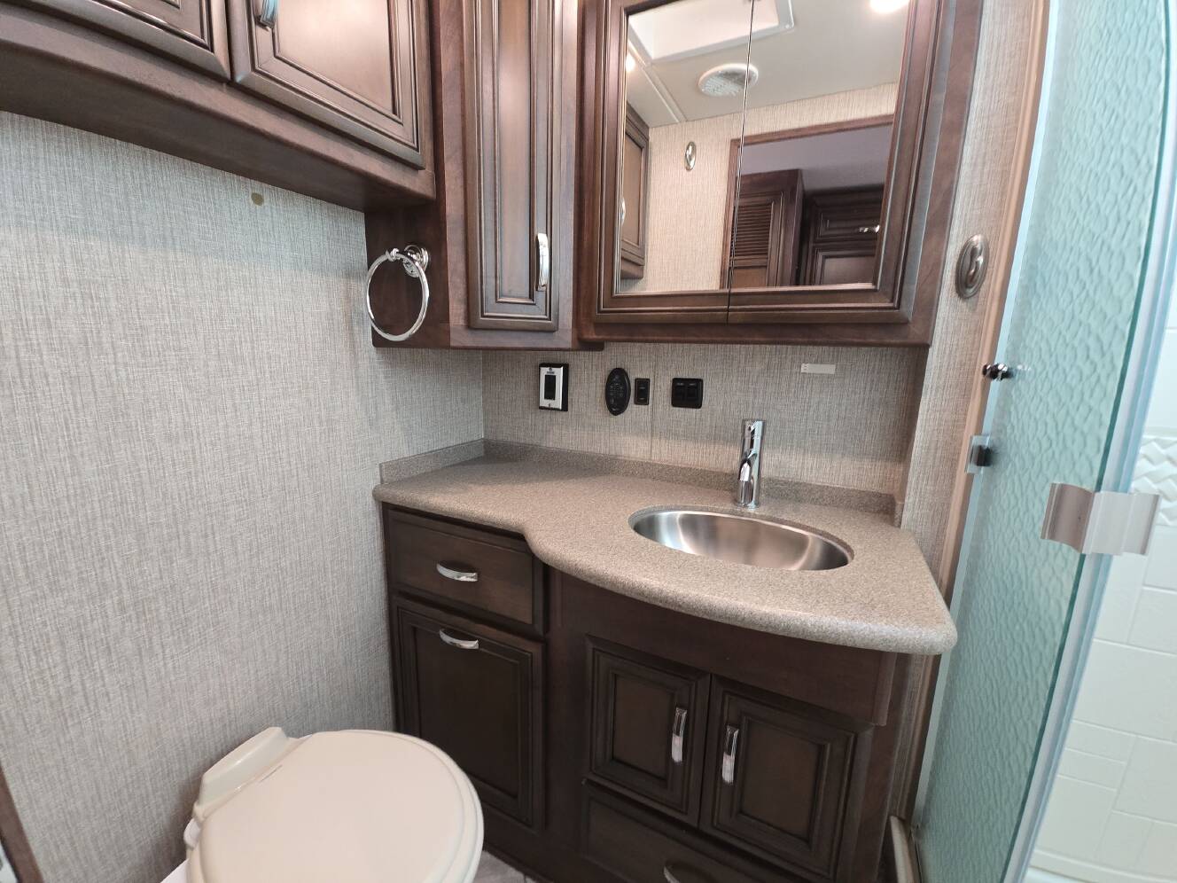 A photo of this 2020 Newmar BAY STAR 3626