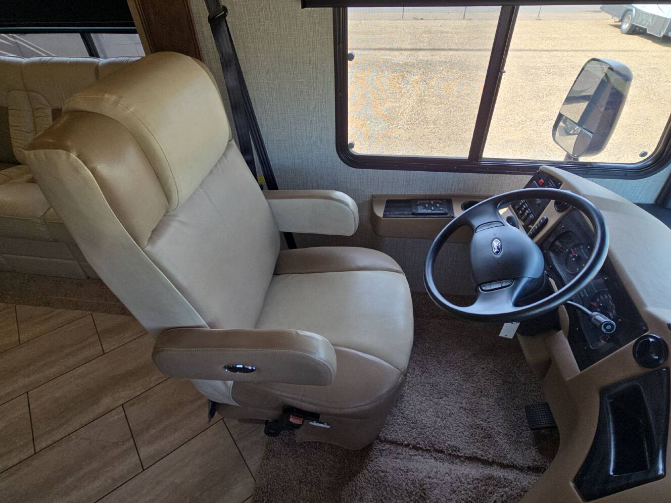 A photo of this 2020 Newmar BAY STAR 3626