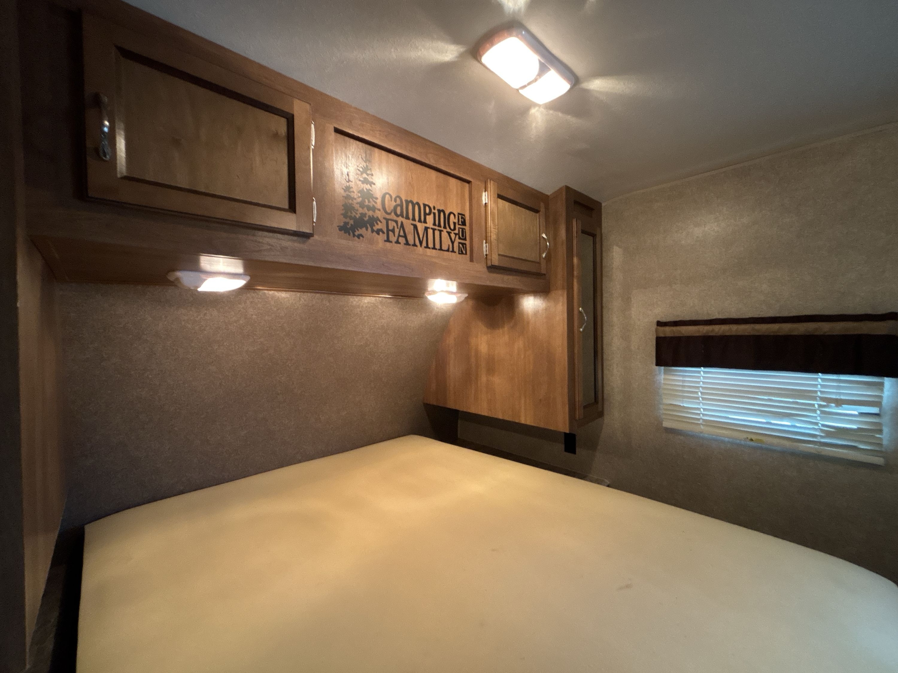 2016 Coachmen CATALINA 223FB in rossford OH