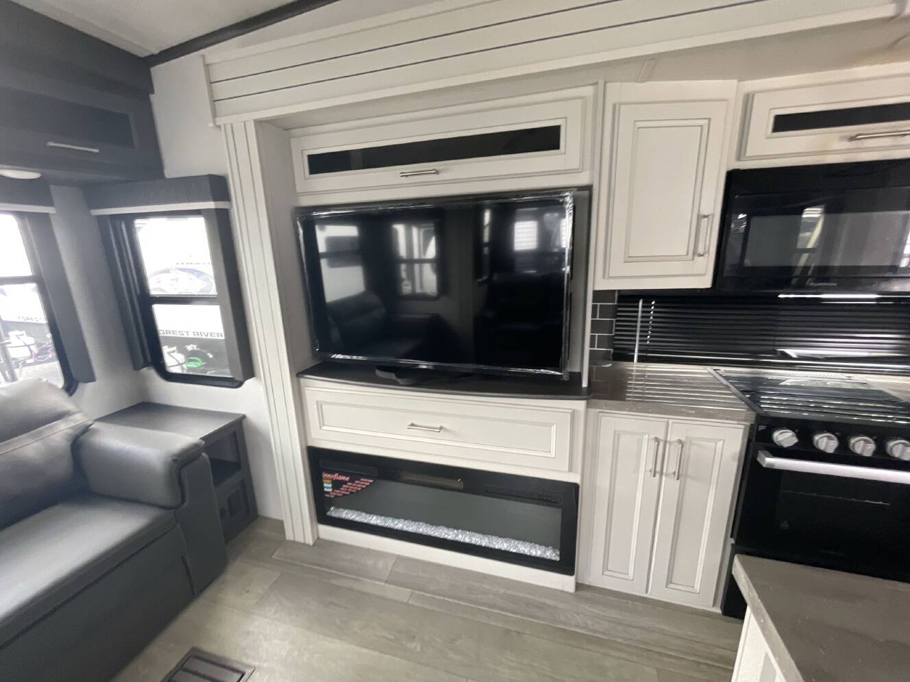 A photo of this 2024 Keystone COUGAR 316RLS