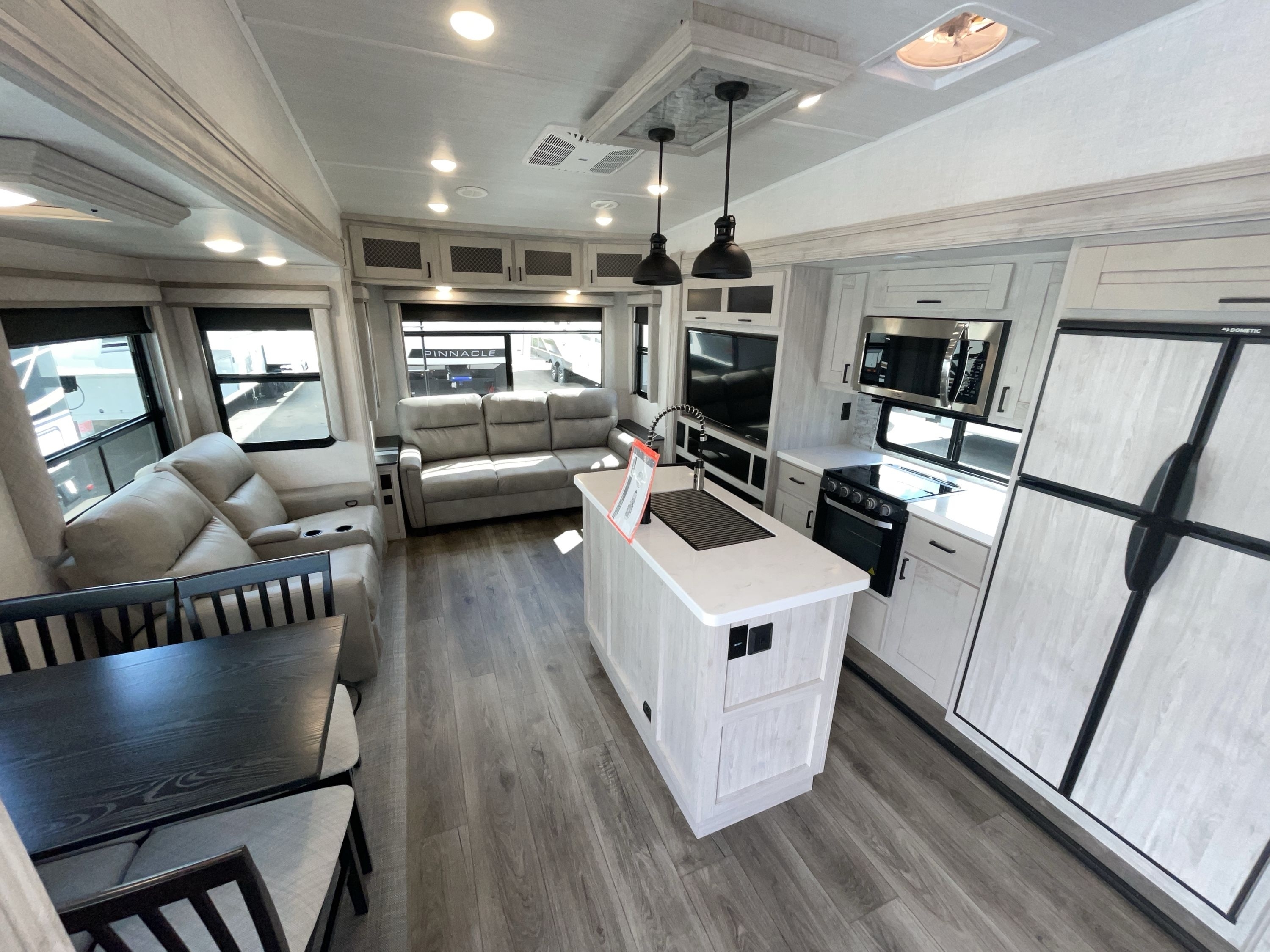 2021 East To West TANDARA 285RL in hillsboro OR