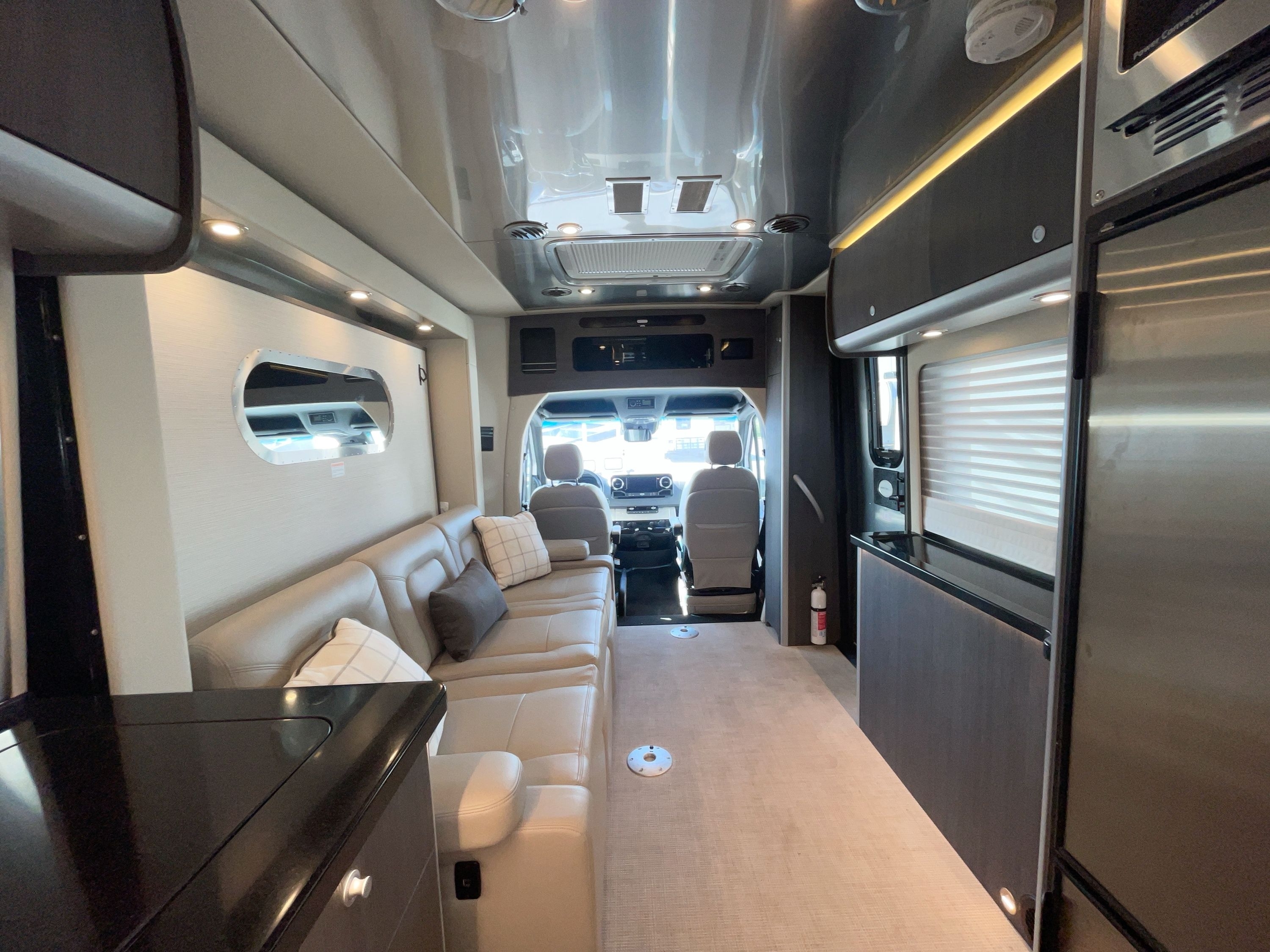 2022 Airstream ATLAS MURPHY SUITE in french camp CA