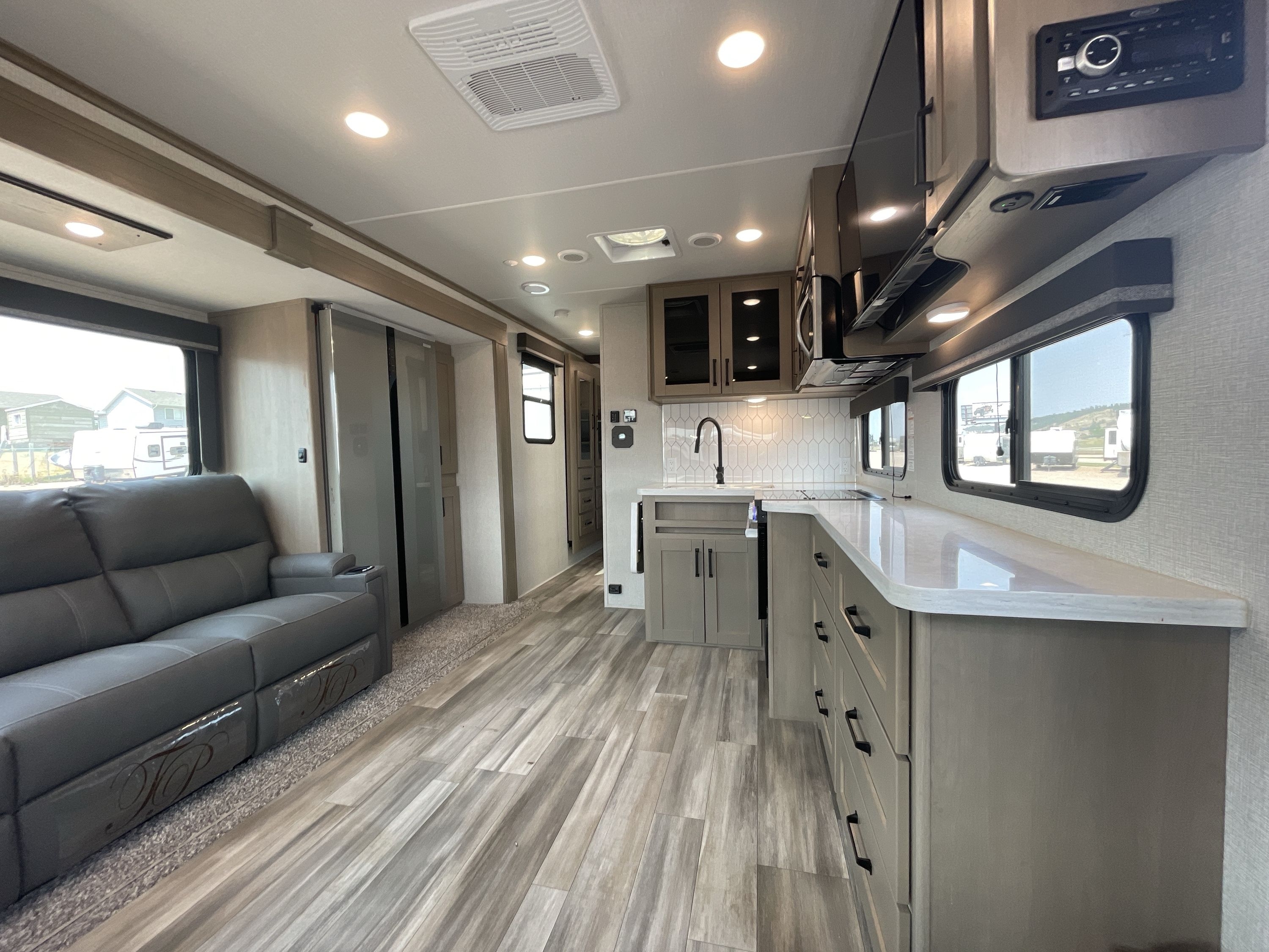 2023 Grand Design REFLECTION 296RDTS in summerset SD